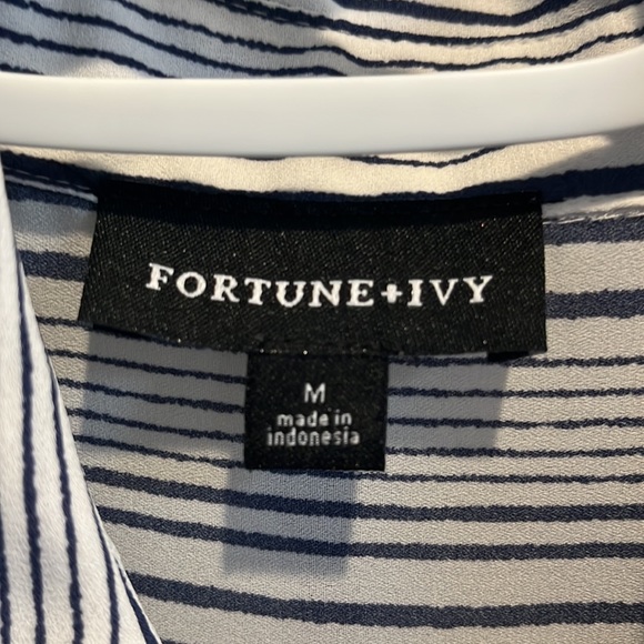 Fortune & Ivy button down top - Picture 3 of 6